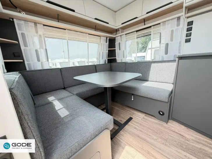 Fahrzeugbild Fendt Apero 495 SFB/2.000 kg/Fliegentür #16