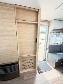 Fahrzeugbild Fendt Apero 495 SFB/2.000 kg/Fliegentür #17
