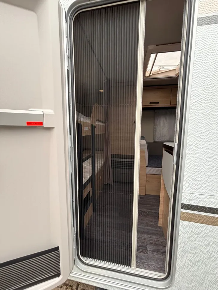 Fahrzeugbild Weinsberg CaraOne 500 FDK #6