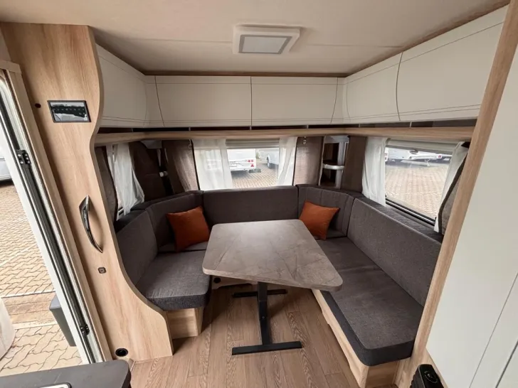 Fahrzeugbild Hobby De Luxe 495 UL #7