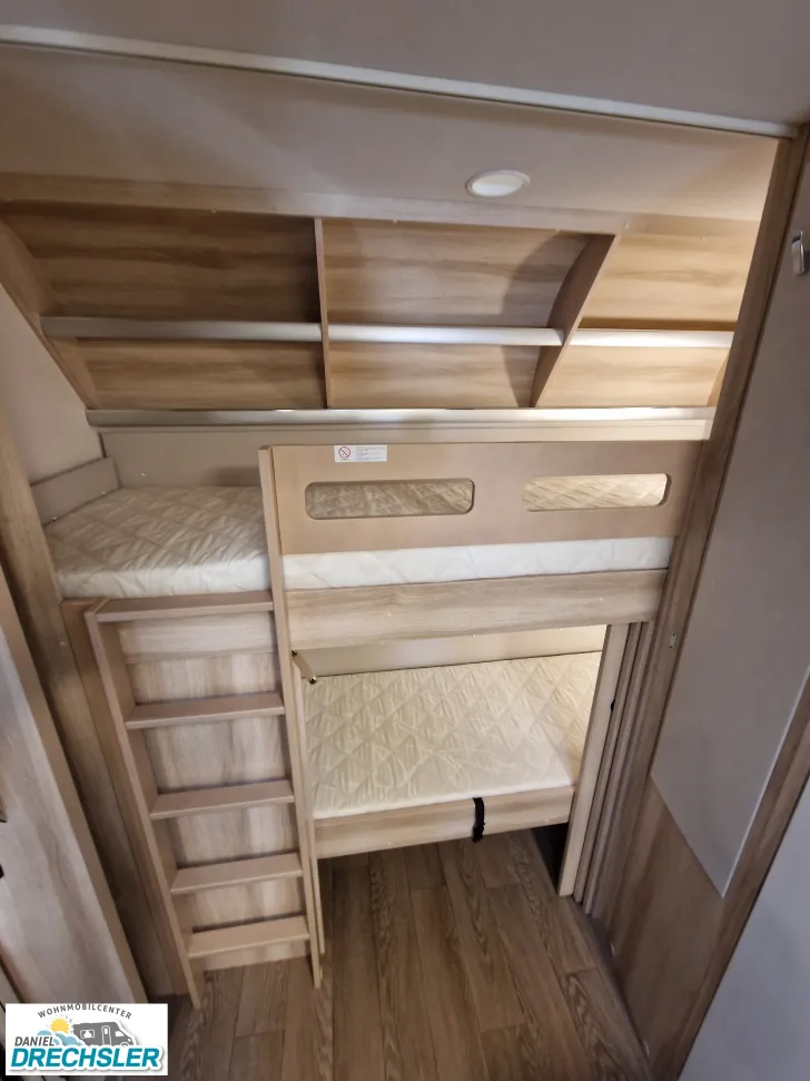 Fahrzeugbild Hobby De Luxe 490 KMF #18