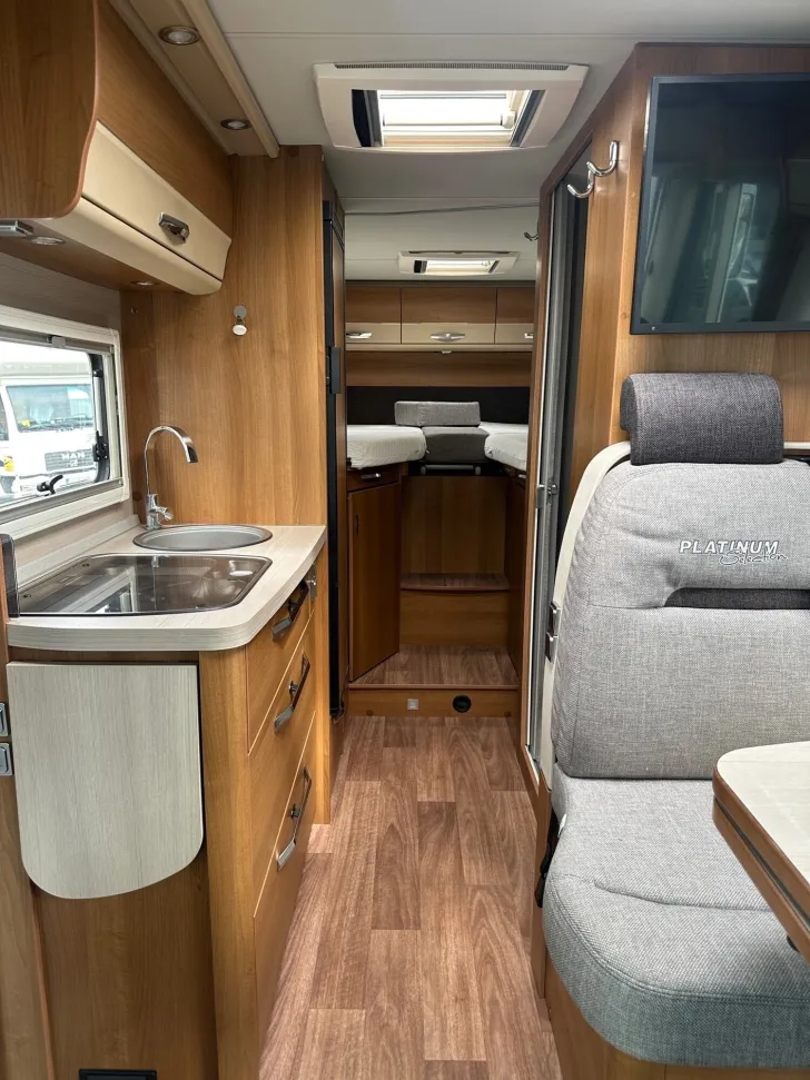 Fahrzeugbild Knaus Van i 650 MEG Platinum Selection Vollausstattung #23