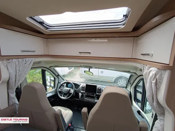 Fahrzeugbild Carthago C1-tourer T 143 KB LE comfort #4