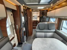 Fahrzeugbild Carthago chic c-line I 4.9 LE Mercedes #5