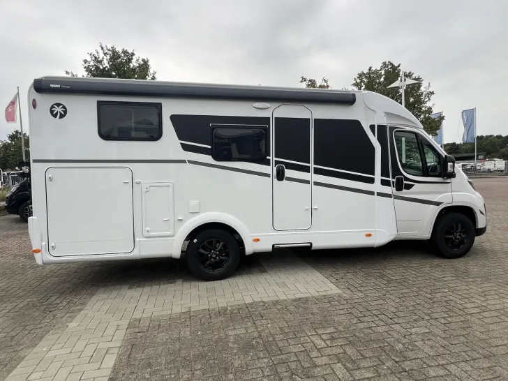 Fahrzeugbild Sunlight Adventure V 67S #4