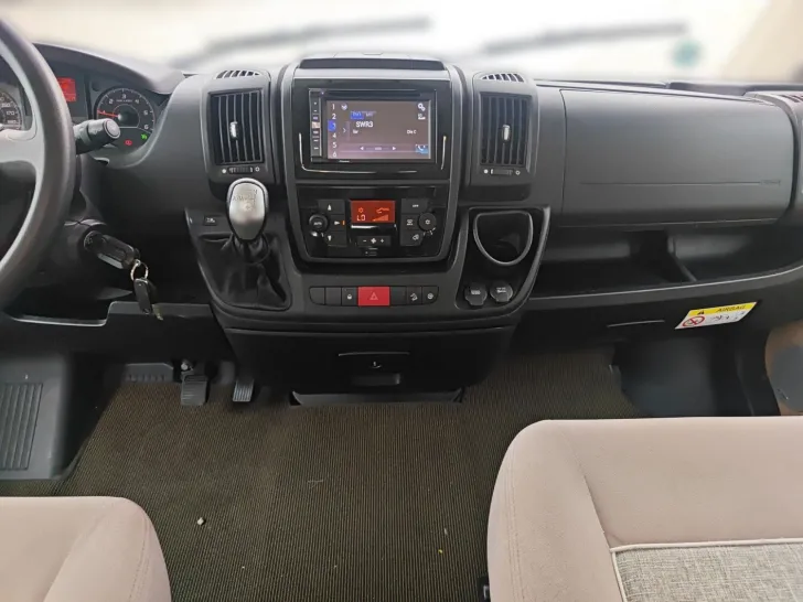 Fahrzeugbild Malibu I 460 #9