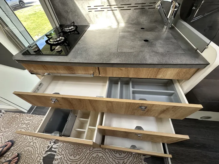 Fahrzeugbild Frankia F-Line A 740 Plus Luxusreisemobil für Paare #24