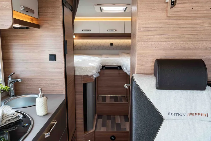 Fahrzeugbild Weinsberg CaraCompact Suite 640 MEG EDITION [PEPPER] Licht&Sicht | HOT | Winter-P. #7