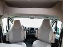 Fahrzeugbild Carado pro CV 640 Automatik, Solar, Rahmenfenster #11
