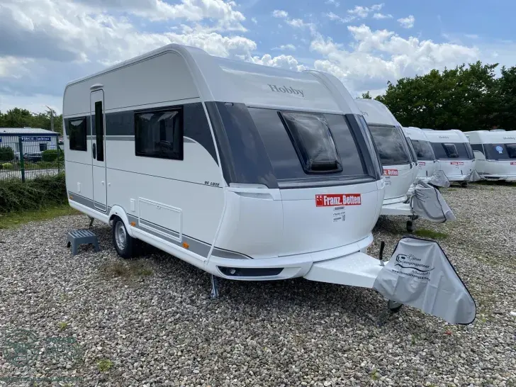 Fahrzeugbild Hobby De Luxe 460 UFe #1