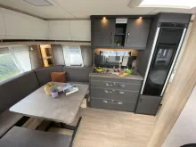 Fahrzeugbild Hobby De Luxe 460 UFe #6