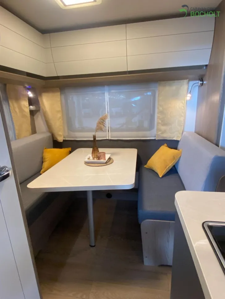 Fahrzeugbild Hobby OnTour 390 SF Ehem. Mietwagen / 1500 kg #8