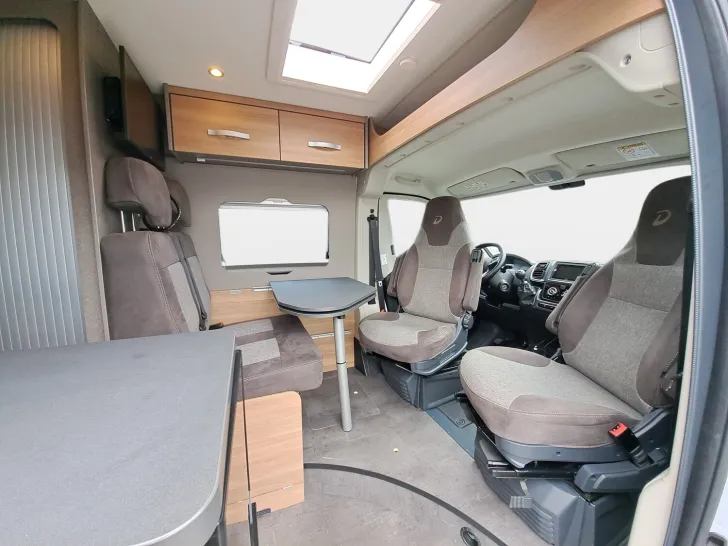 Fahrzeugbild Dethleffs Globetrail Classic 600 DK Fiat Markise, TV, AHK #8