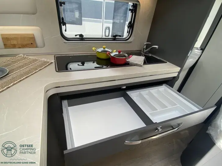 Fahrzeugbild Hobby Excellent 560 CFe IDEAL FÜR REISEPAARE #13