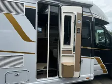 Fahrzeugbild Eura Mobil Contura 766 EF AT9G Comfort+Luminary+Markise #9