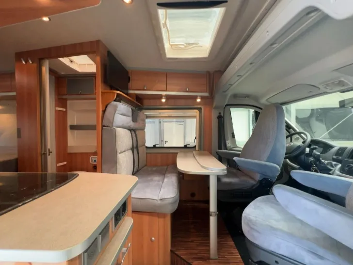 Fahrzeugbild Hymer Streeline 322/Festbett/Klima/Markise/AHK/Finanz. #9