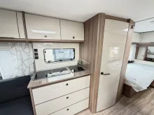 Fahrzeugbild Fendt Tendenza 560 SG/2.000 kg/Bettauszug/Unidose #8