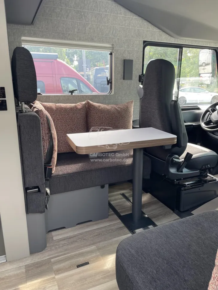 Fahrzeugbild Niesmann + Bischoff iSmove 6.9 E #6