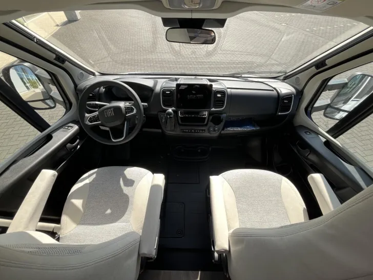 Fahrzeugbild Carado T 459 #12