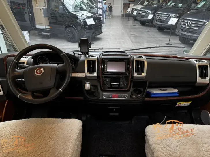 Fahrzeugbild Carthago chic e-line I 51 QB Hubstützen SAT TV #12