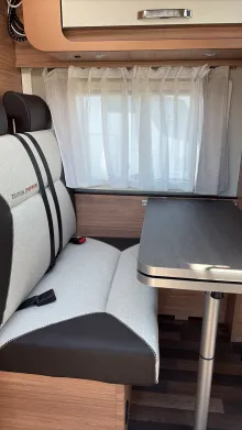 Sitzgruppe Weinsberg CaraCompact EDITION PEPPER 600 MEG Sofort verfügbar/ Automatik