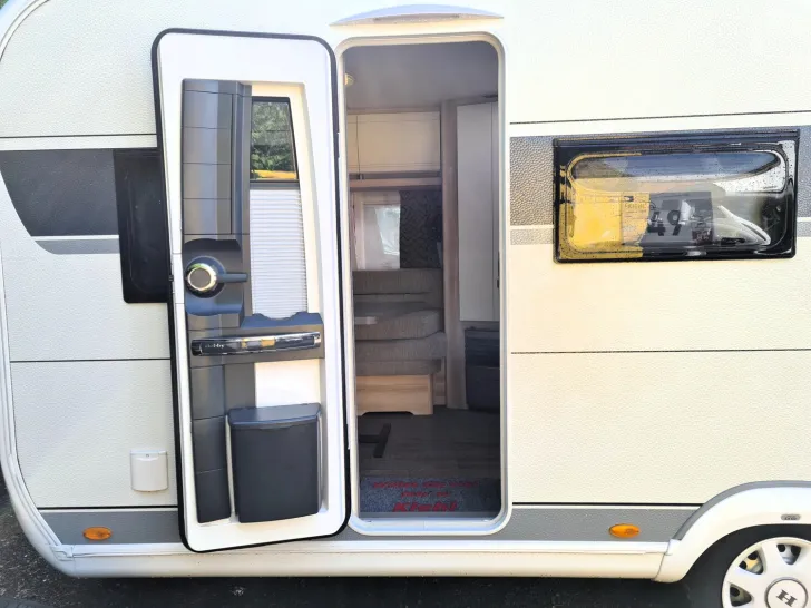 Fahrzeugbild Hobby De Luxe 495 UL *Fußbodenheiz.*ETS*Mover*Vorzelt* #9