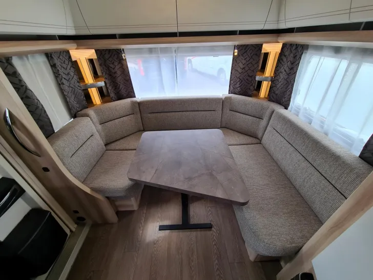 Fahrzeugbild Hobby De Luxe 495 UL *Fußbodenheiz.*ETS*Mover*Vorzelt* #12