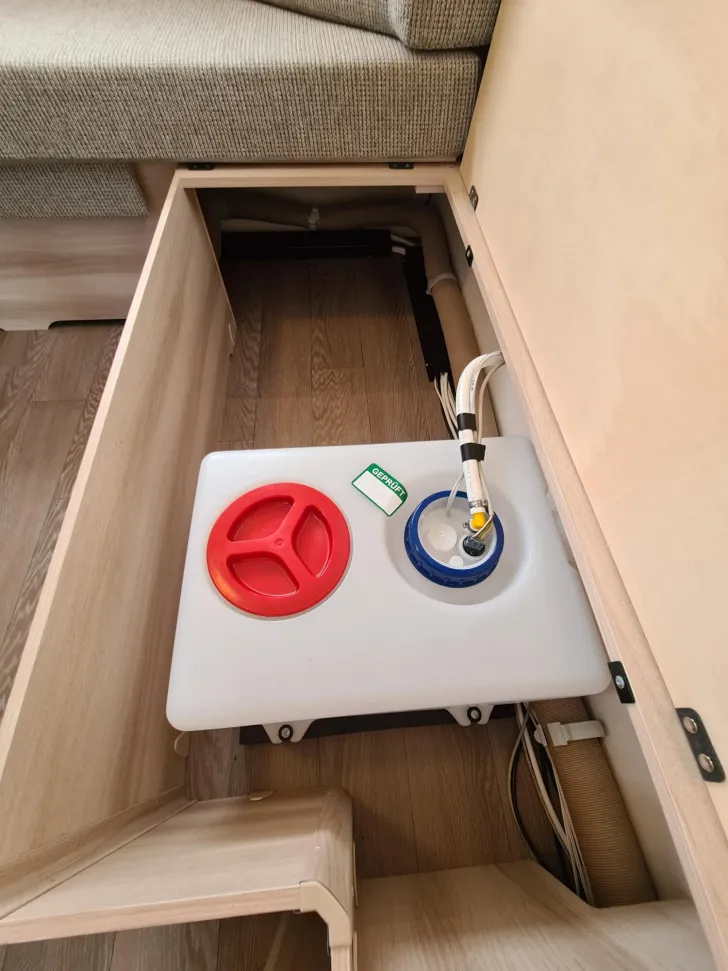 Fahrzeugbild Hobby De Luxe 495 UL *Fußbodenheiz.*ETS*Mover*Vorzelt* #34
