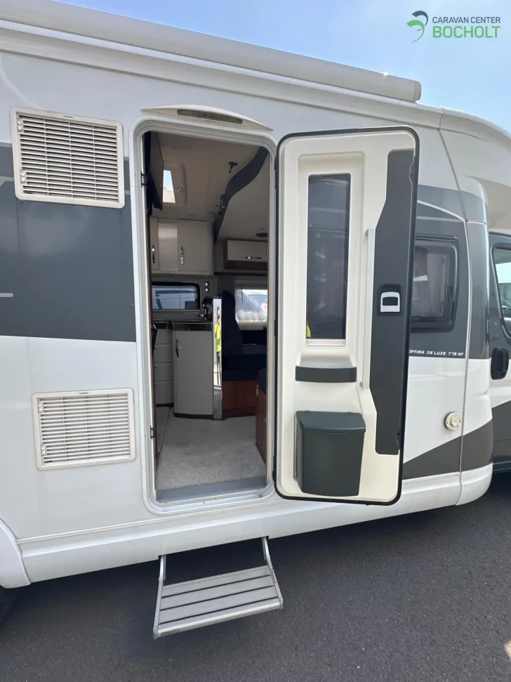 Fahrzeugbild Hobby Optima De Luxe T 75 HF 4400 kg / AHK / SAT / Markise #11