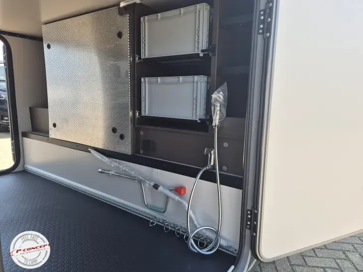 Fahrzeugbild Bürstner Signature SFT 7.5 SAT/TV,AHK,Alde,Gastank*Aktion #33