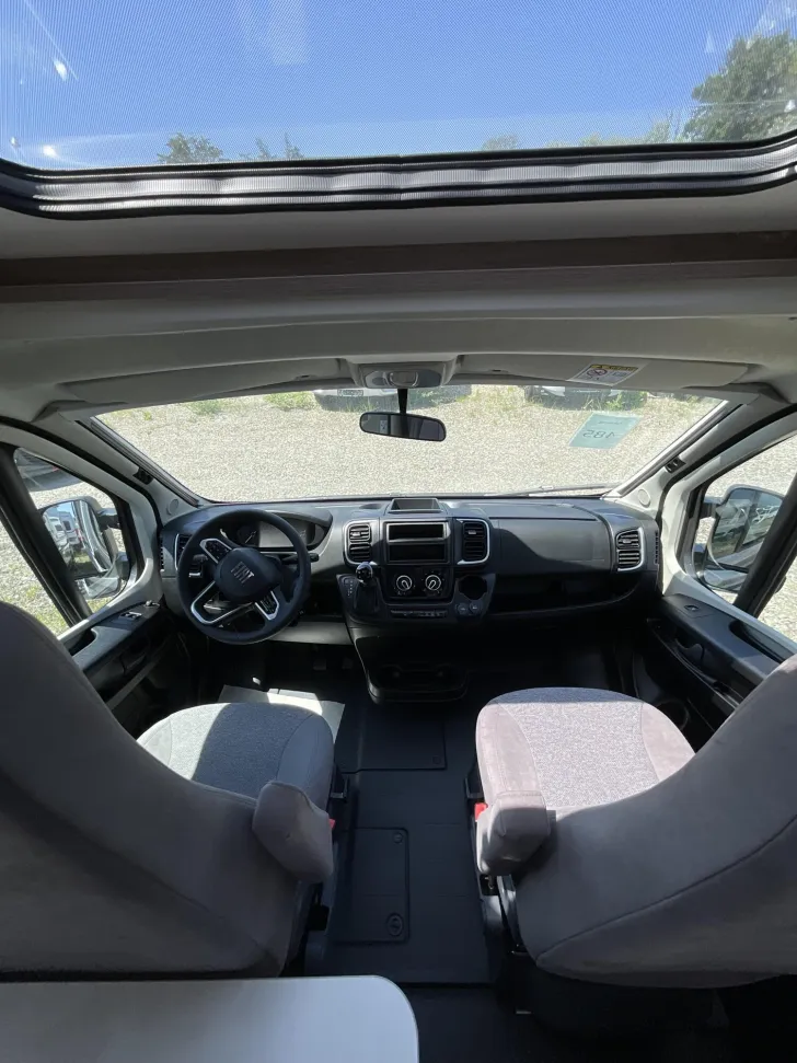 Fahrzeugbild Carado V 347 Clever Lift Bett #8
