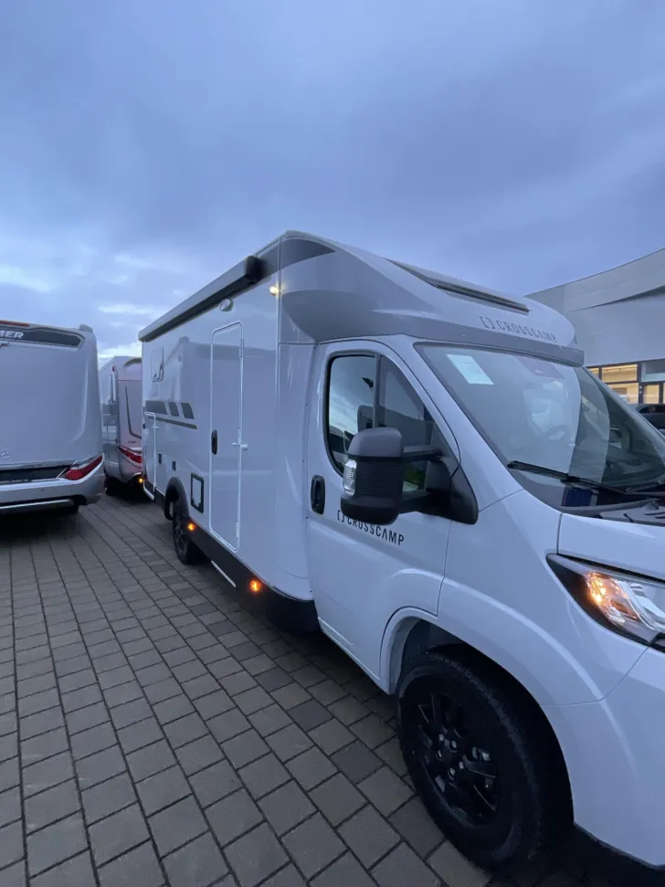 Fahrzeugbild Crosscamp EXPDN T 7.0 E Peugeot in 7 Tagen abholbereit! #2