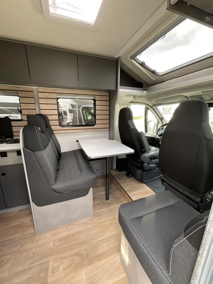Fahrzeugbild Crosscamp EXPDN T 7.4 E Peugeot #6