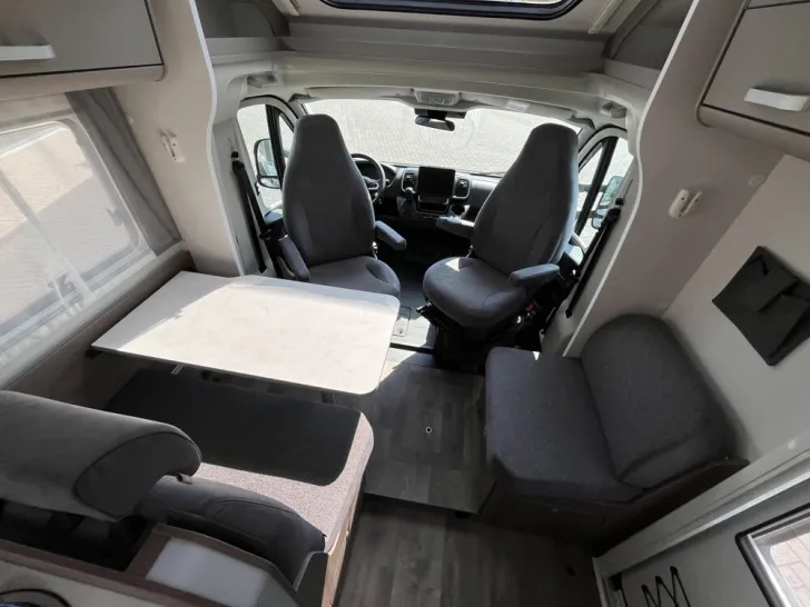 Fahrzeugbild Carado T 328 #3