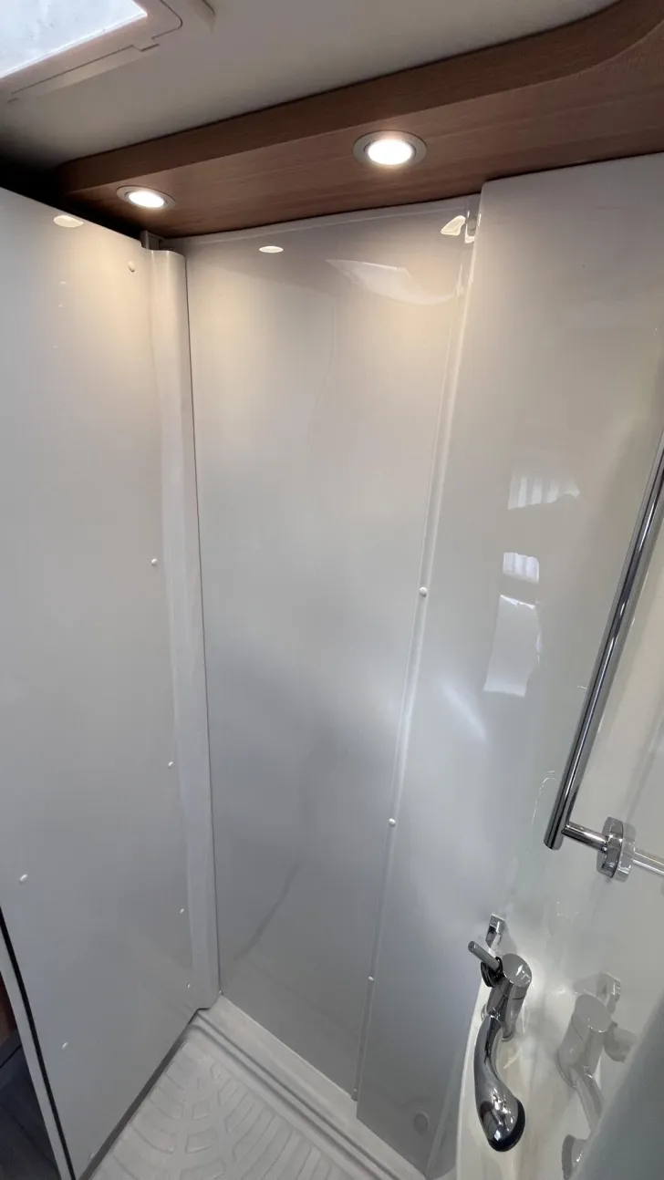 Fahrzeugbild Knaus Sky Wave 650 MF #13