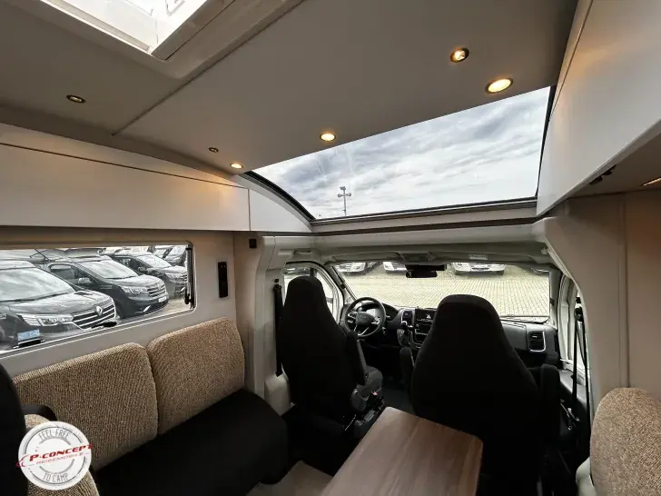 Fahrzeugbild Bürstner Signature SFT 7.0 *aufgelastet auf 3,65t* #17