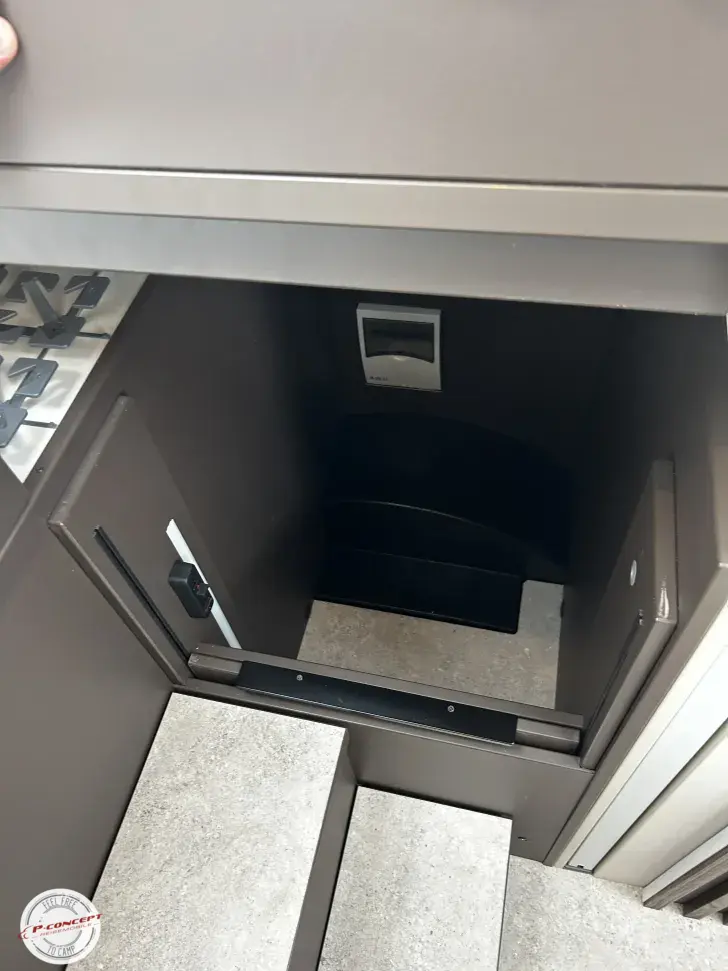 Fahrzeugbild Bürstner Signature SFT 7.0 *aufgelastet auf 3,65t* #24
