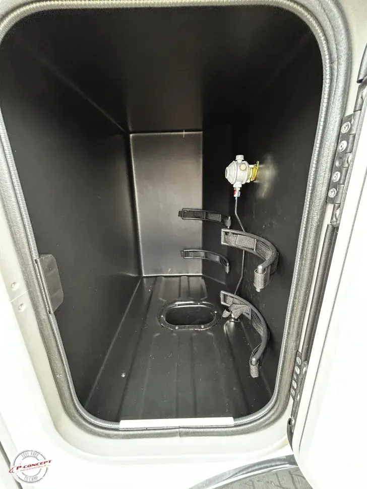 Fahrzeugbild Bürstner Signature SFT 7.0 *aufgelastet auf 3,65t* #26