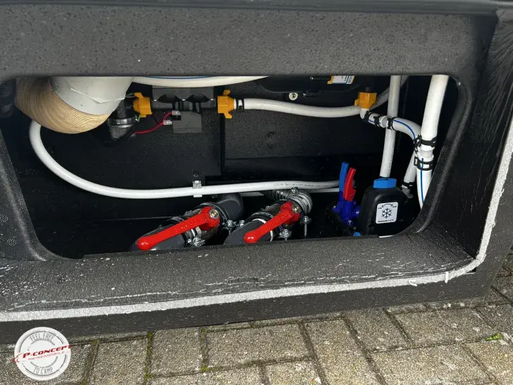 Fahrzeugbild Bürstner Signature SFT 7.0 *aufgelastet auf 3,65t* #31