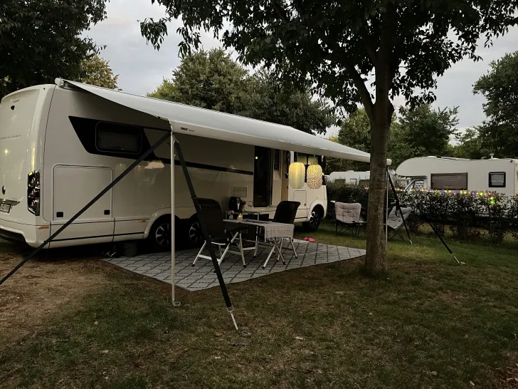 Grundriss Tag Niesmann + Bischoff Arto 88 LF Hubstützen, Garantie