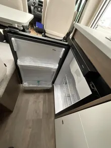 Fahrzeugbild Carado V 337 Automatik, LED Scheinwerfer #11