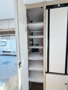Fahrzeugbild Fendt Bianco Activ 550 KMG/2.000 kg/Einzelbettauszug #16