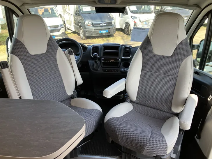 Fahrzeugbild VanTourer Fiat 600 D *Totwinkelassistent*Automatik* #7