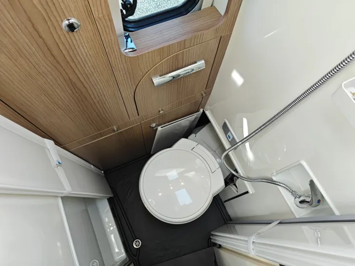 Fahrzeugbild Malibu Genius 641 LE Mercedes #16