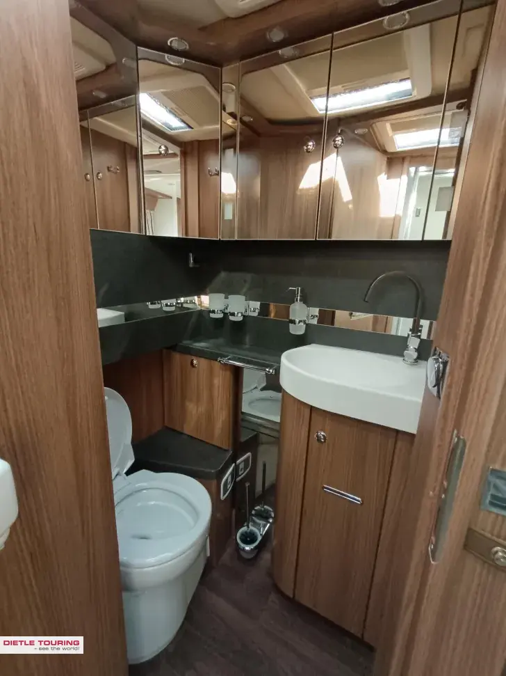 Fahrzeugbild Carthago chic e-line I 51 QB DA #11