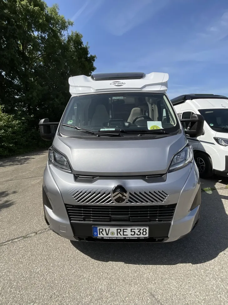 Fahrzeugbild Carado T 338 #1