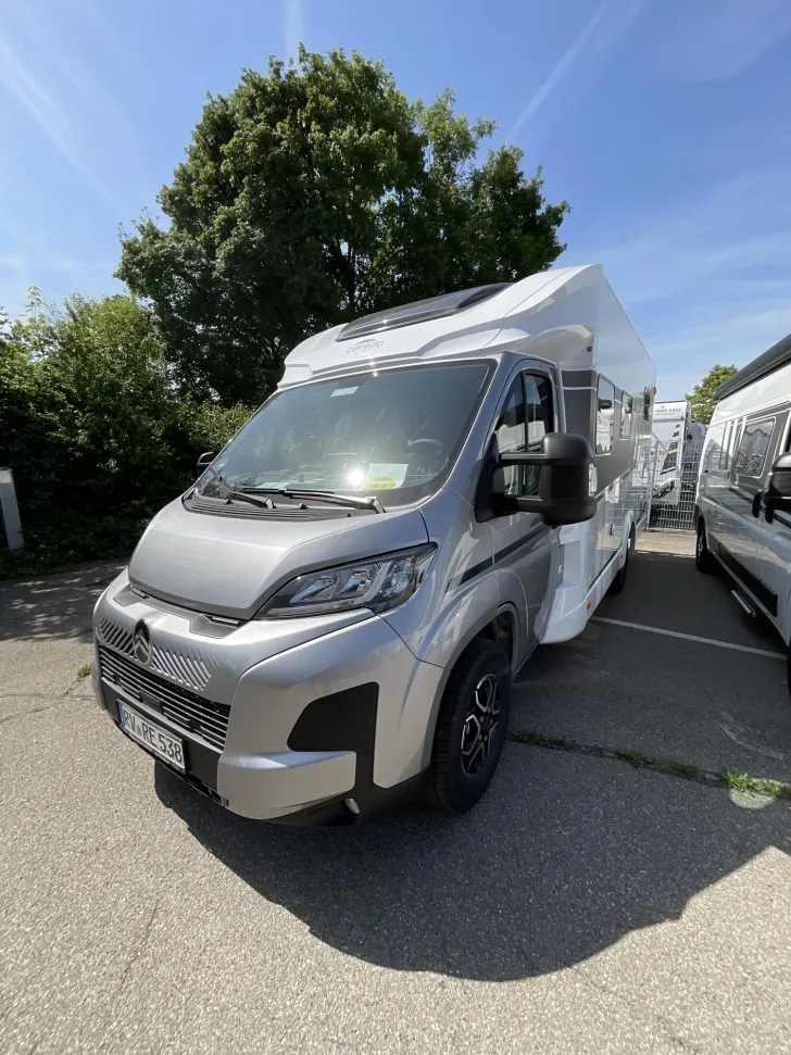 Fahrzeugbild Carado T 338 #3