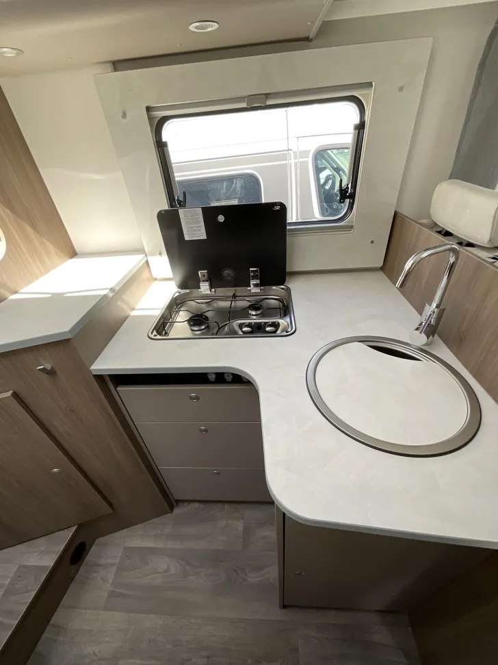 Fahrzeugbild Carado T 338 #11