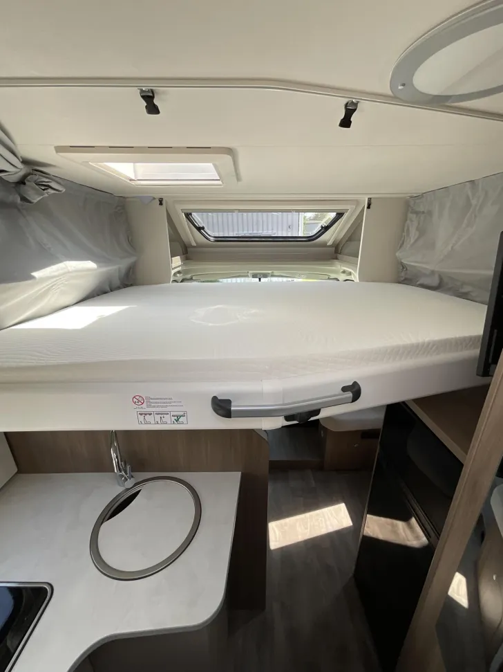 Fahrzeugbild Carado T 338 #12