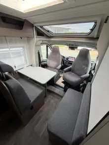 Fahrzeugbild Carado V 347 #8